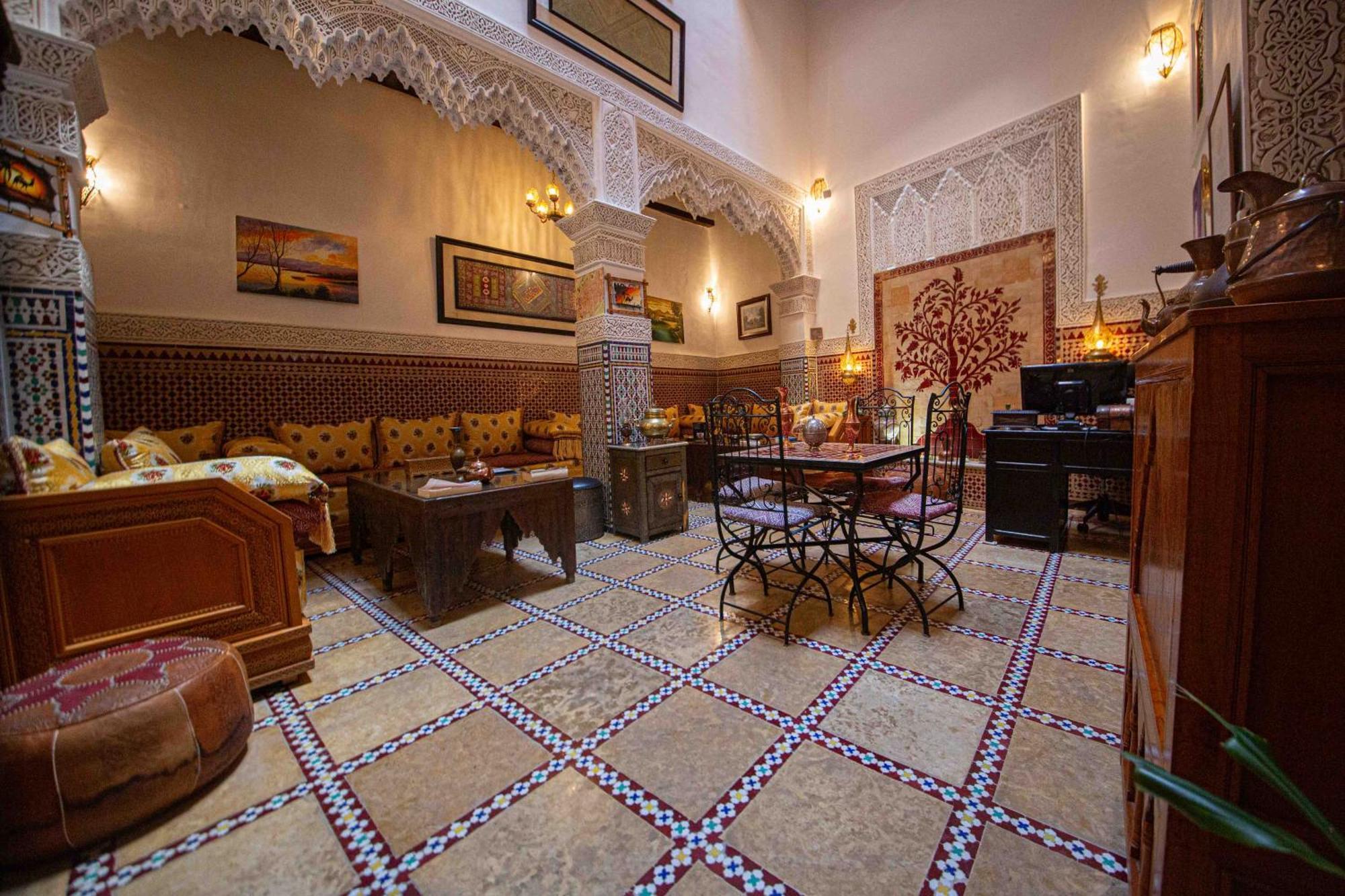 Riad Le Petit Patrimoine De Fes Hotel Exterior photo